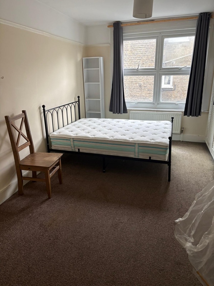 Additional image 2 of 4 Bed Flat, Helix Gardens, SW2, N1 7GU