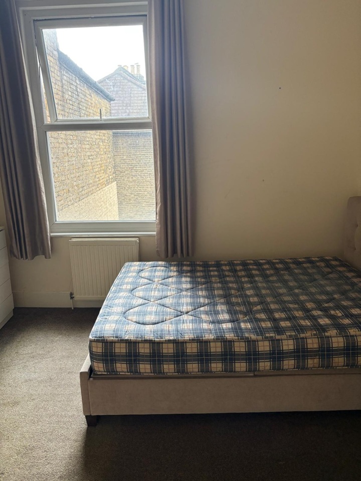 Additional image 5 of 4 Bed Flat, Helix Gardens, SW2, N1 7GU