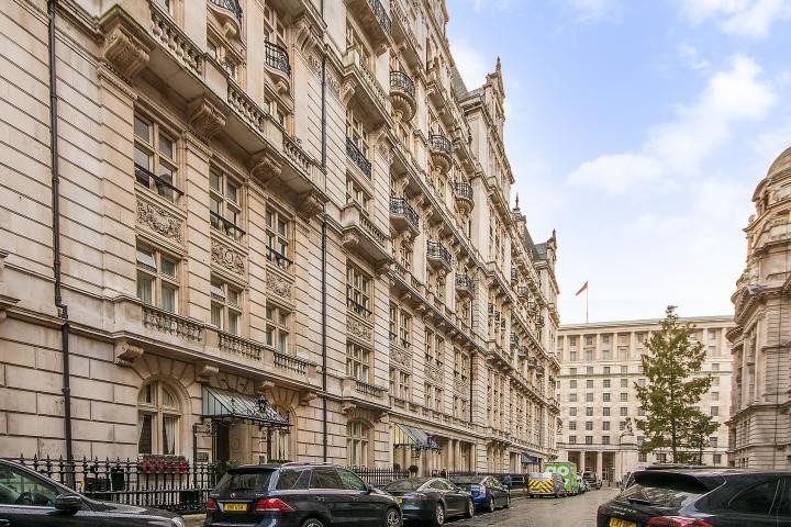 Additional image 2 of 3 Bed Flat, Whitehall Court, SW1A, N1 7GU