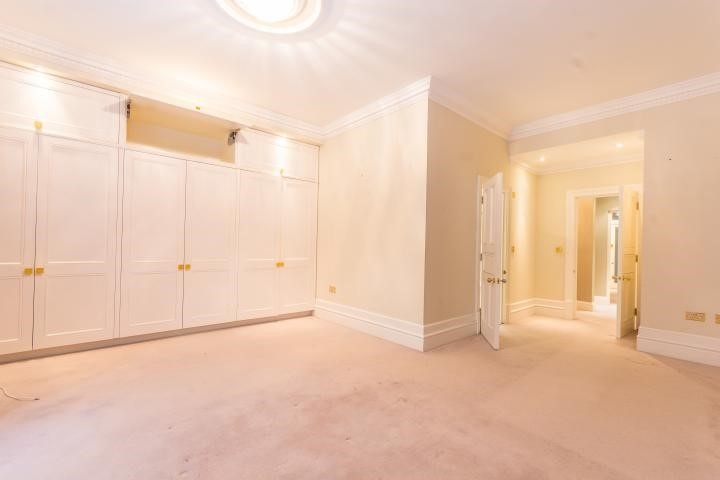 Additional image 10 of 3 Bed Flat, Whitehall Court, SW1A, N1 7GU