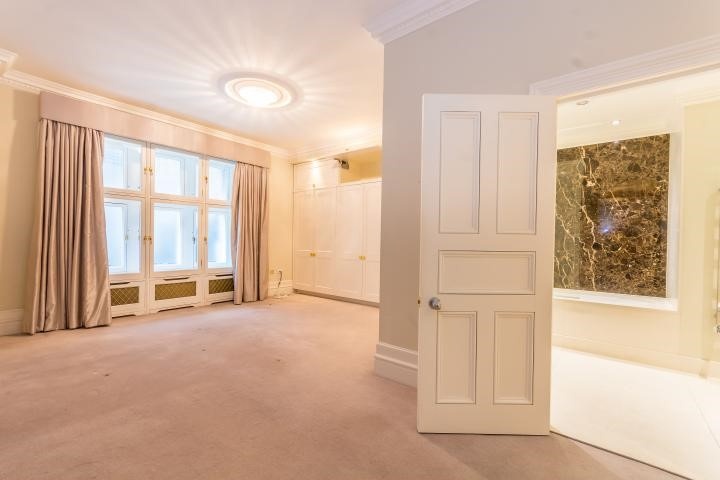 Additional image 15 of 3 Bed Flat, Whitehall Court, SW1A, N1 7GU