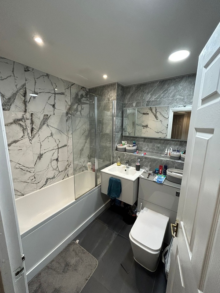 Additional image 3 of 2 Bed Flat, Cathedral Lodge, EC1A, N1 7GU