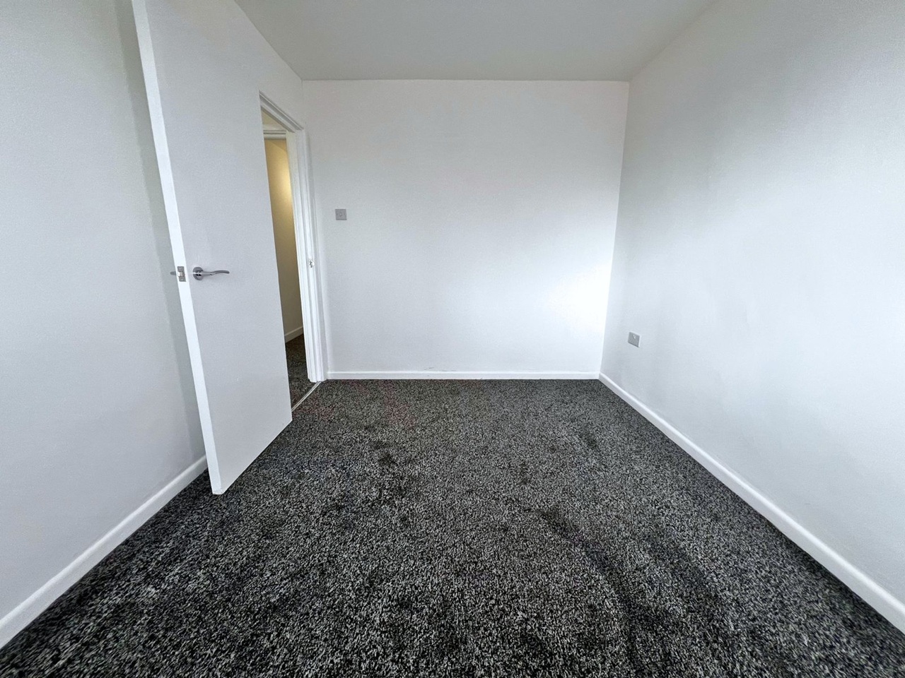 Additional image 3 of 3 Bed Semi-Detached House, Jenkin Drive, S9, N1 7GU