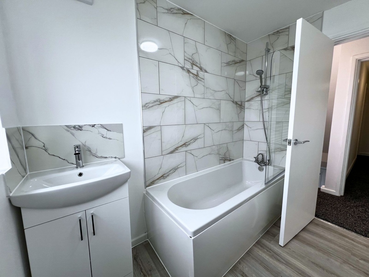 Additional image 5 of 3 Bed Semi-Detached House, Jenkin Drive, S9, N1 7GU