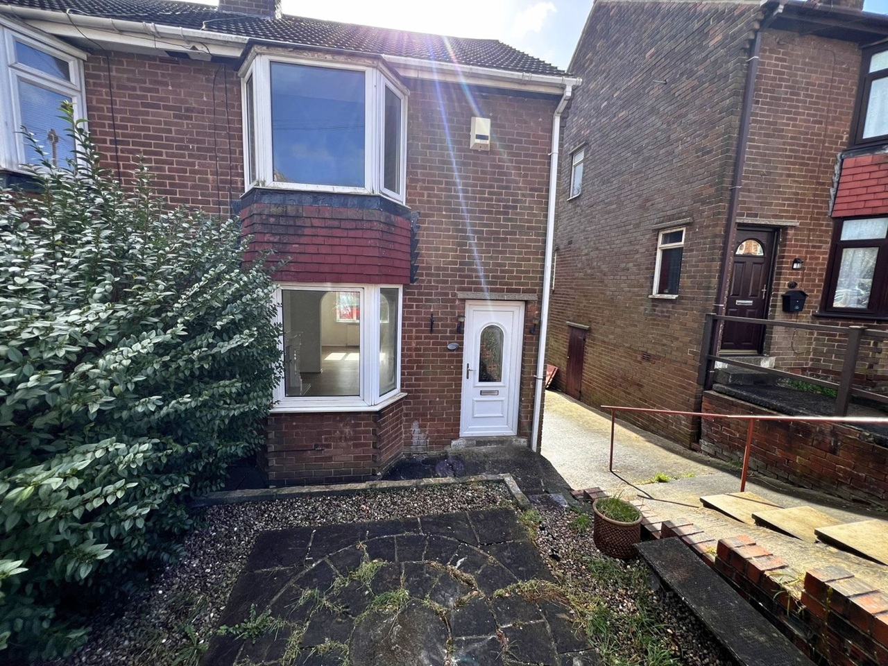 3 Bed Semi-Detached House, Jenkin Drive, S9, N1 7GU