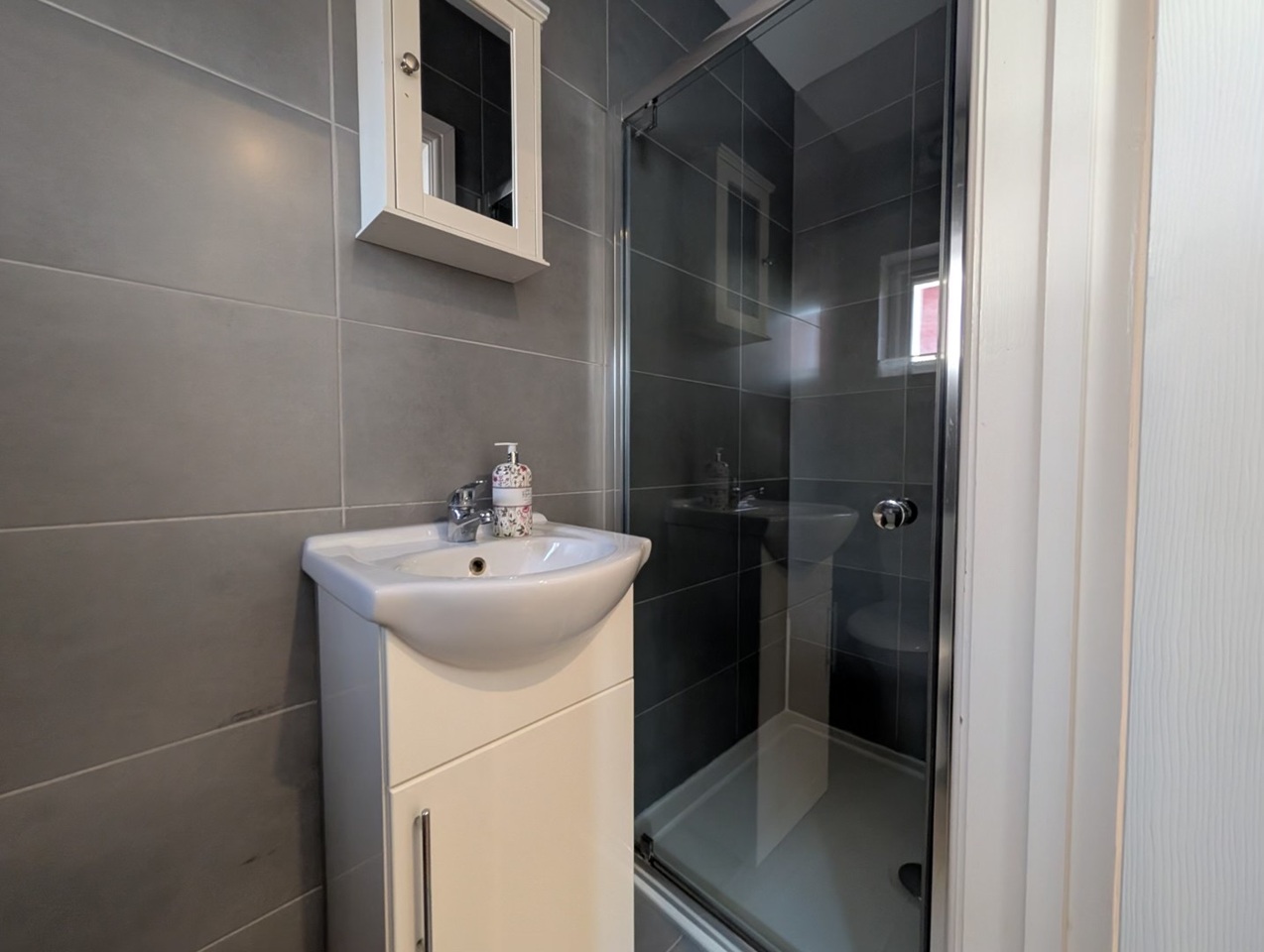 Additional image 6 of Studio Flat, Wandsworth Road, SW8, N1 7GU