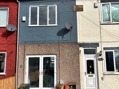 3 Bed Terraced House, Crown St, S43