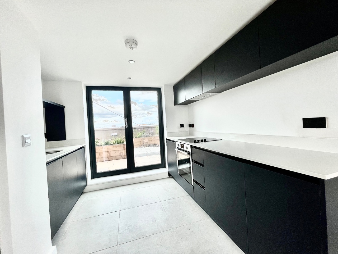 Additional image 23 of 3 Bed Flat, Spinners Way, M15, N1 7GU