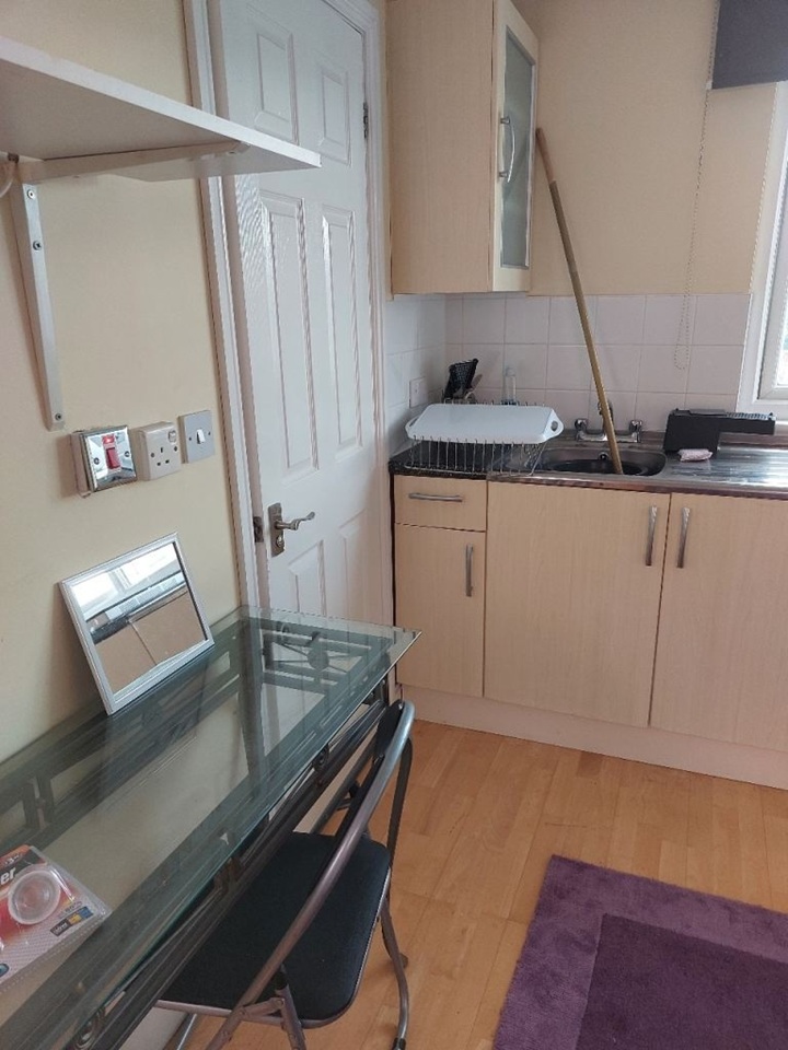 Additional image 8 of Room in a Shared Flat, Bethnal Green Road, E2, N1 7GU