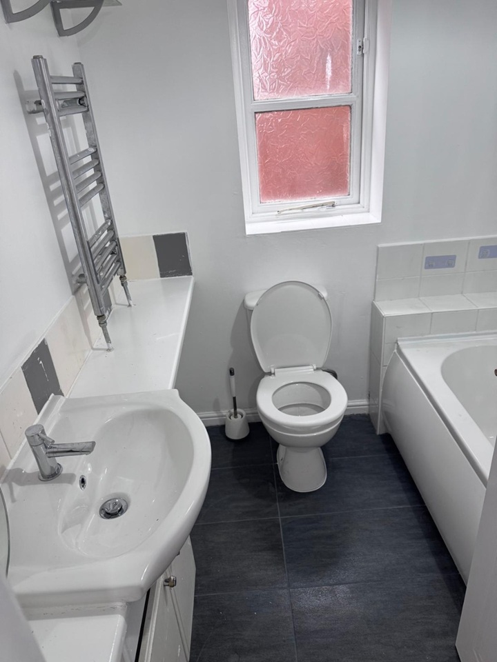 Additional image 9 of 2 Bed Semi-Detached House, Pym St, M40, N1 7GU