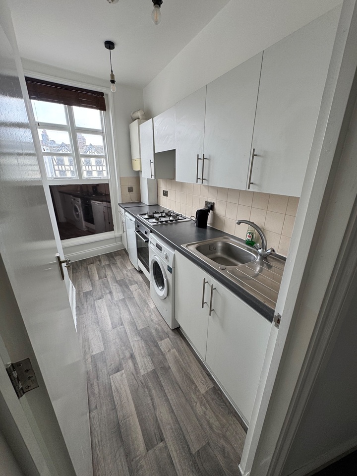 Additional image 3 of Room in a Shared Flat, Clapham Common, SW4, N1 7GU