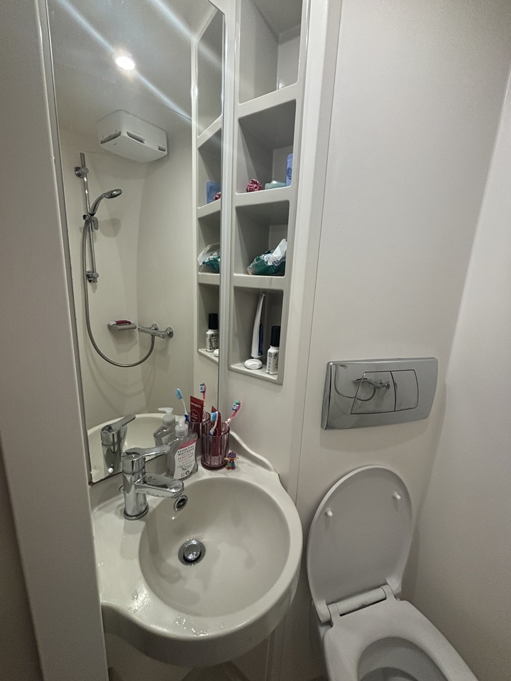 Additional image 5 of Room in a Shared House, St. John Street, EC1V, N1 7GU