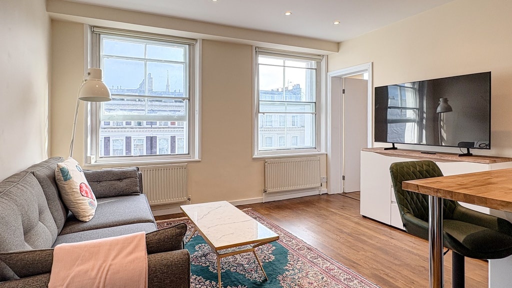 Additional image 2 of 3 Bed Flat, Cromwell Road, SW7, N1 7GU