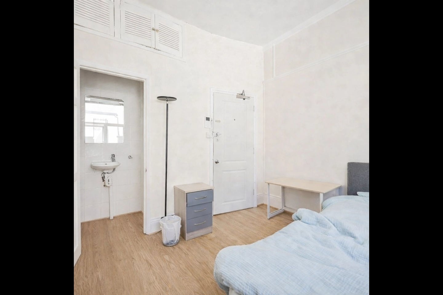 Additional image 2 of Studio Flat, Cheniston Gardens, W8, N1 7GU