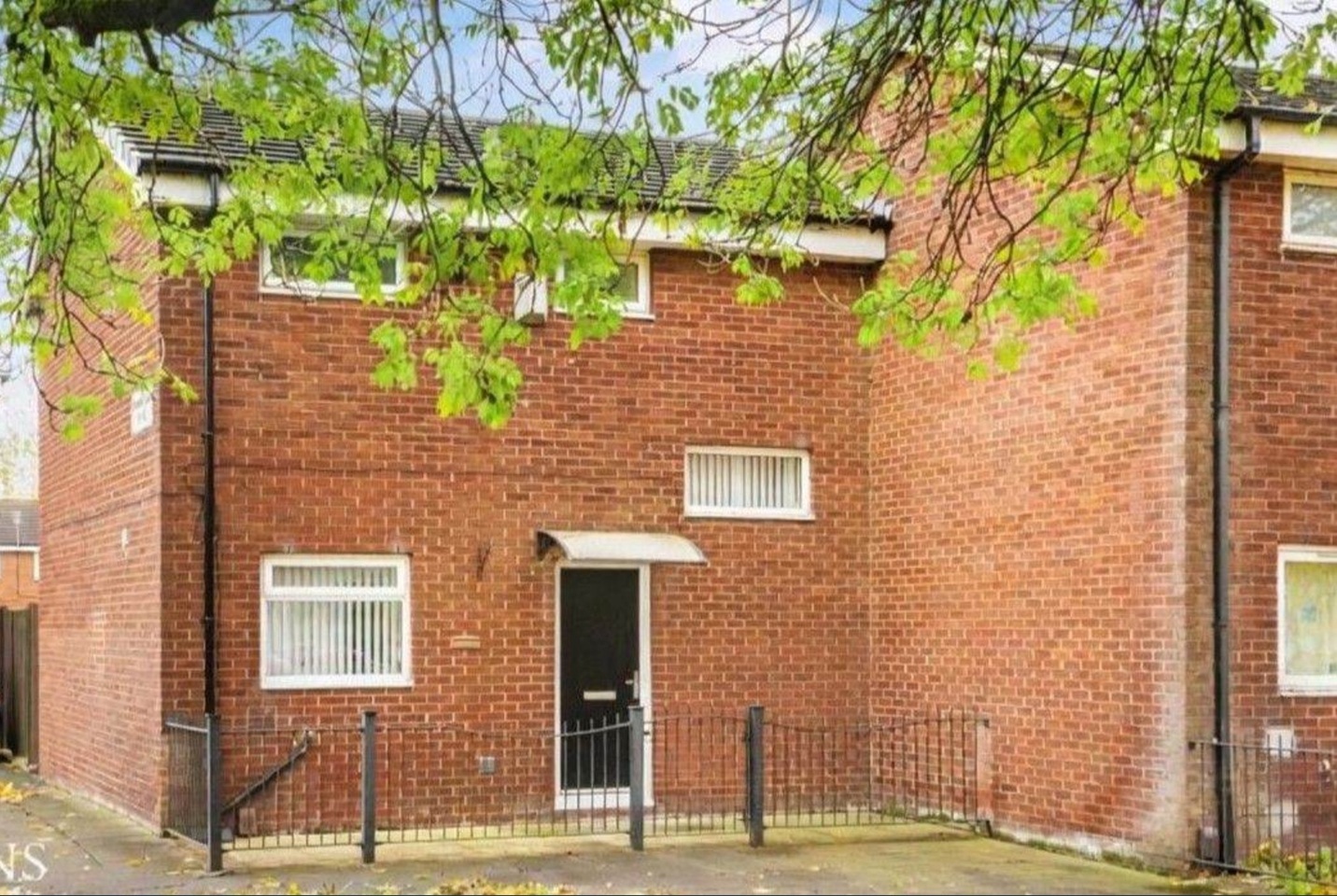 2 Bed End Terrace, Cromwell Road, M6, N1 7GU