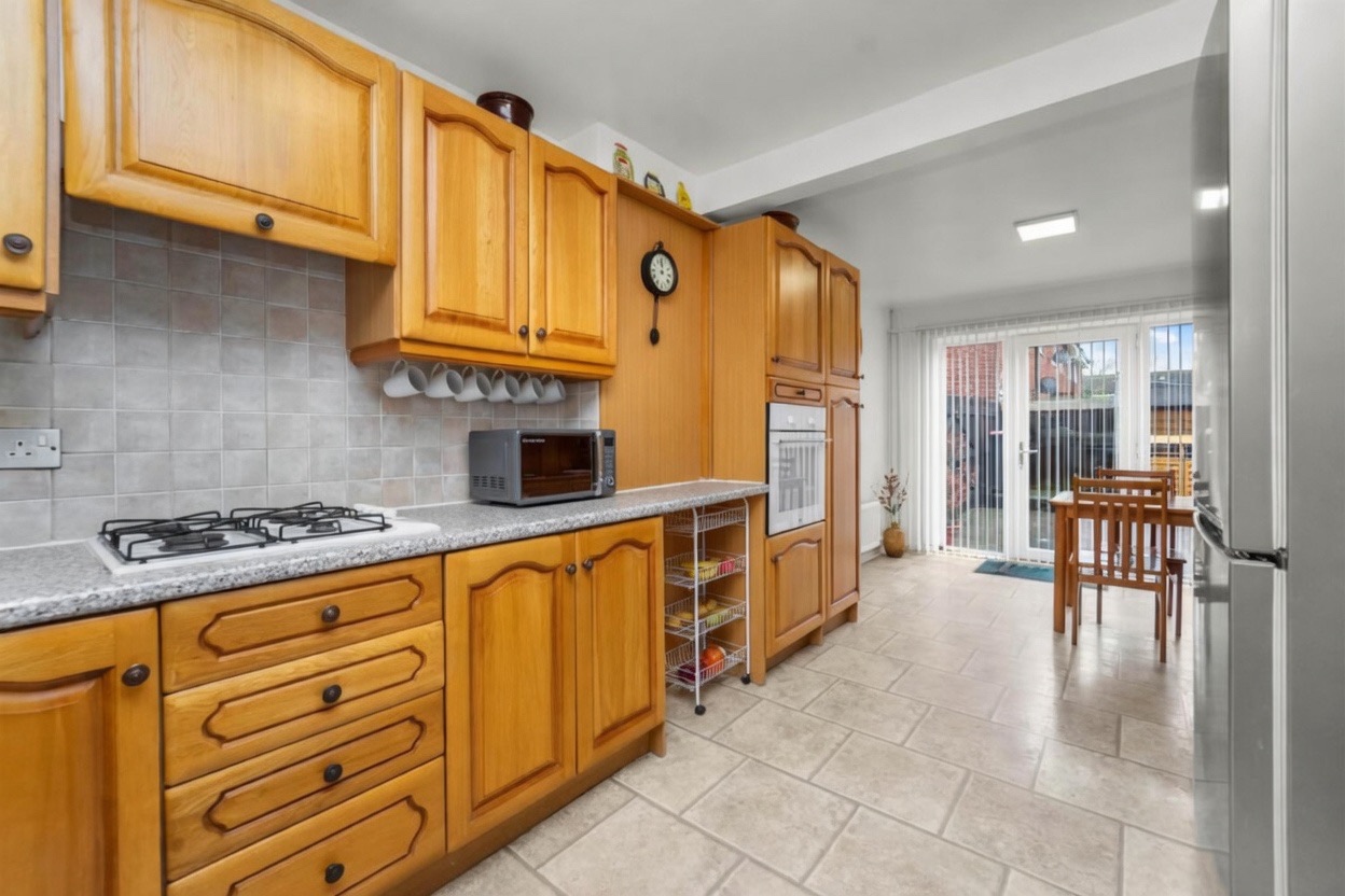Additional image 5 of 2 Bed End Terrace, Cromwell Road, M6, N1 7GU