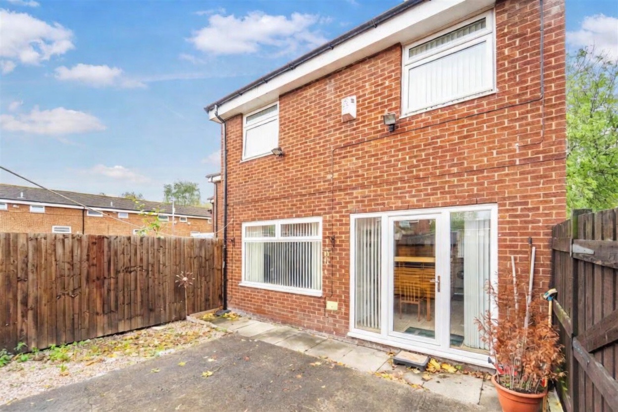 Additional image 10 of 2 Bed End Terrace, Cromwell Road, M6, N1 7GU