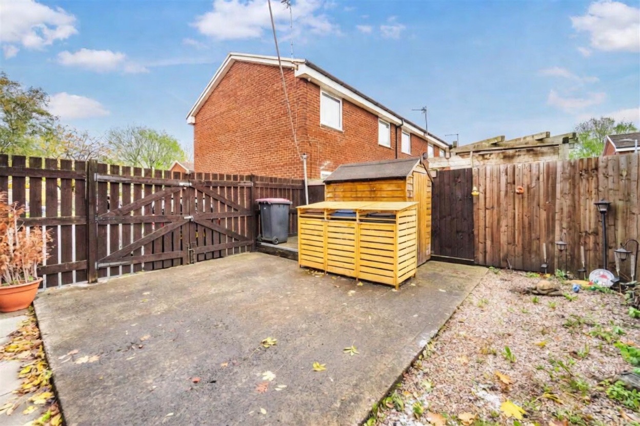 Additional image 11 of 2 Bed End Terrace, Cromwell Road, M6, N1 7GU