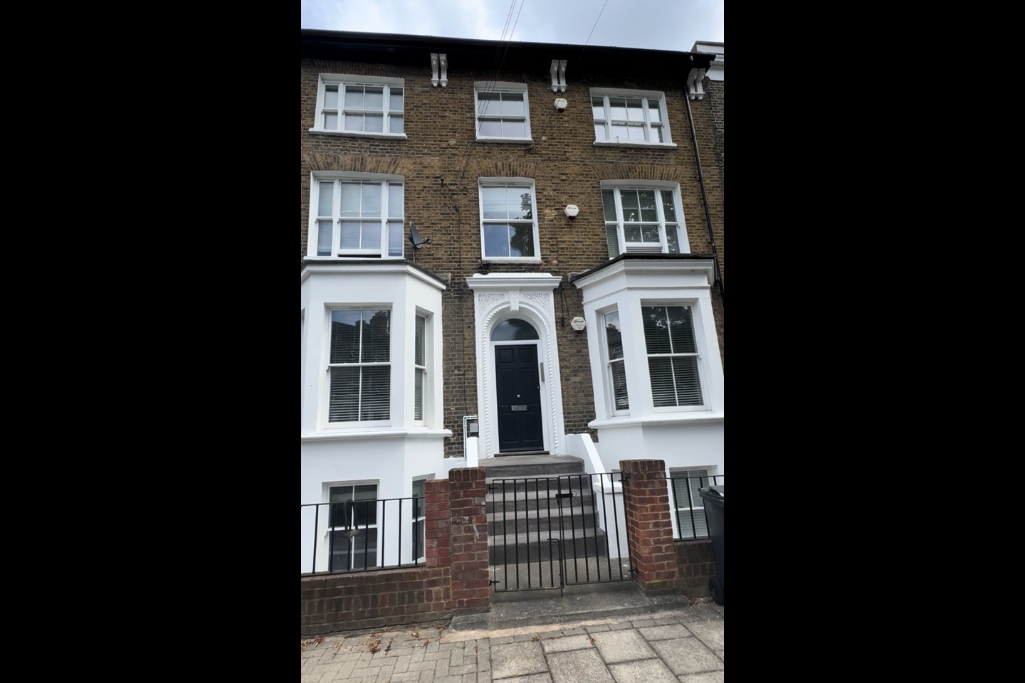 Additional image 3 of 1 Bed Penthouse, Luxor Street, SE5, N1 7GU