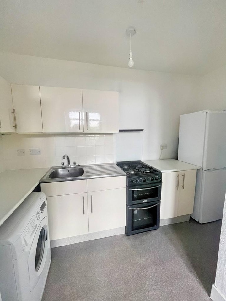 Additional image 3 of Room in a Shared House, Kelso Heights, LS3, N1 7GU