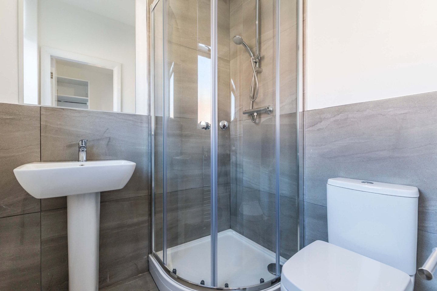 Additional image 7 of Room in a Shared House, Burley Road, LS4, N1 7GU