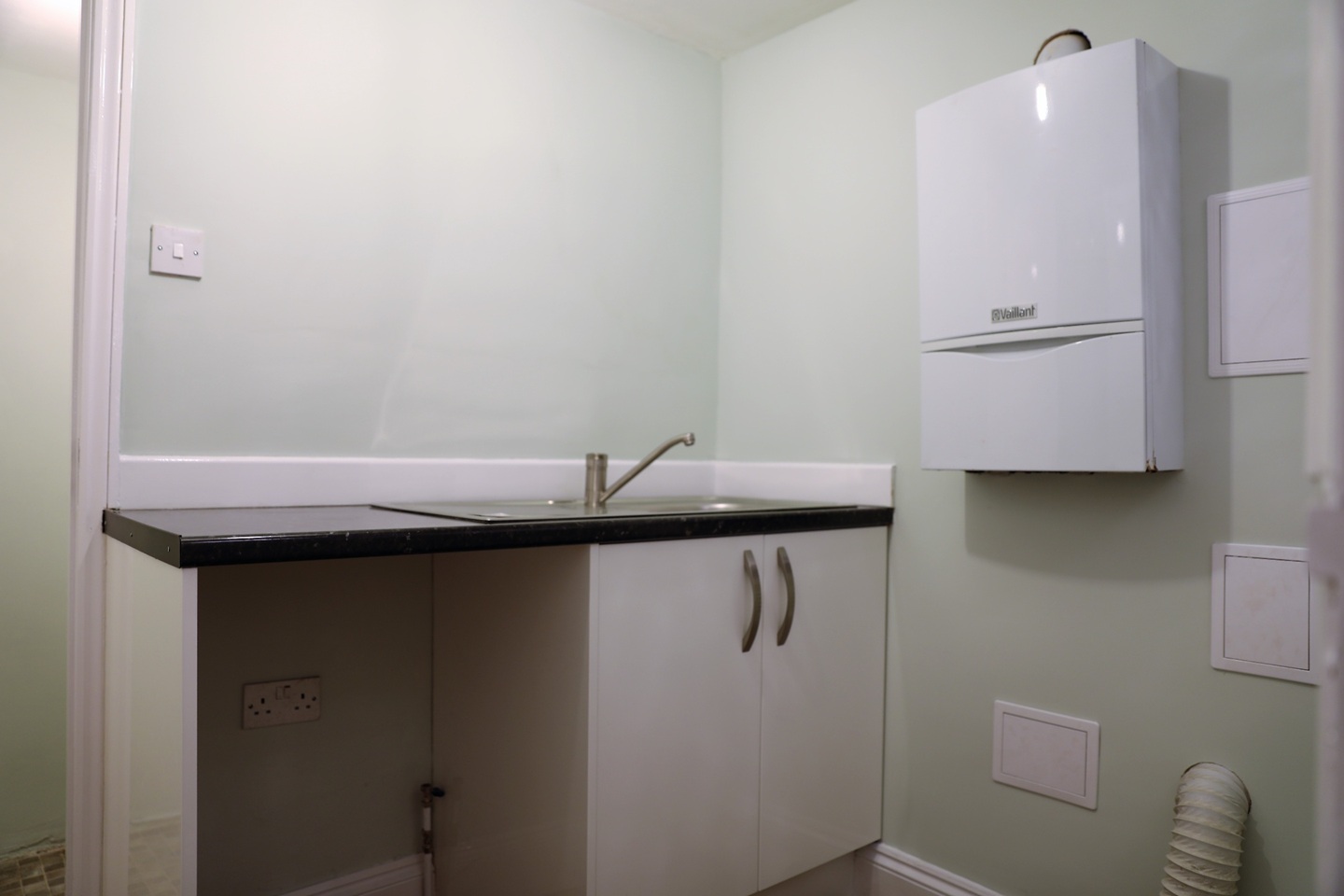 Additional image 12 of 2 Bed Flat, Clifton Park, BS8, N1 7GU