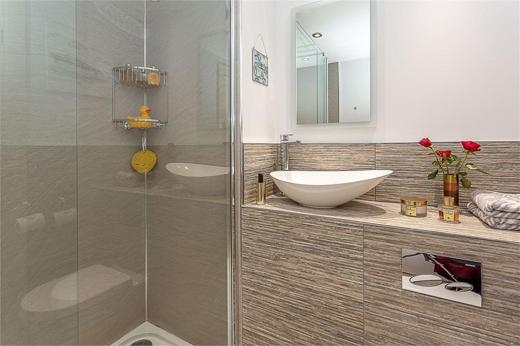 Additional image 7 of 2 Bed Flat, Orchard Brae Avenue, EH4, N1 7GU