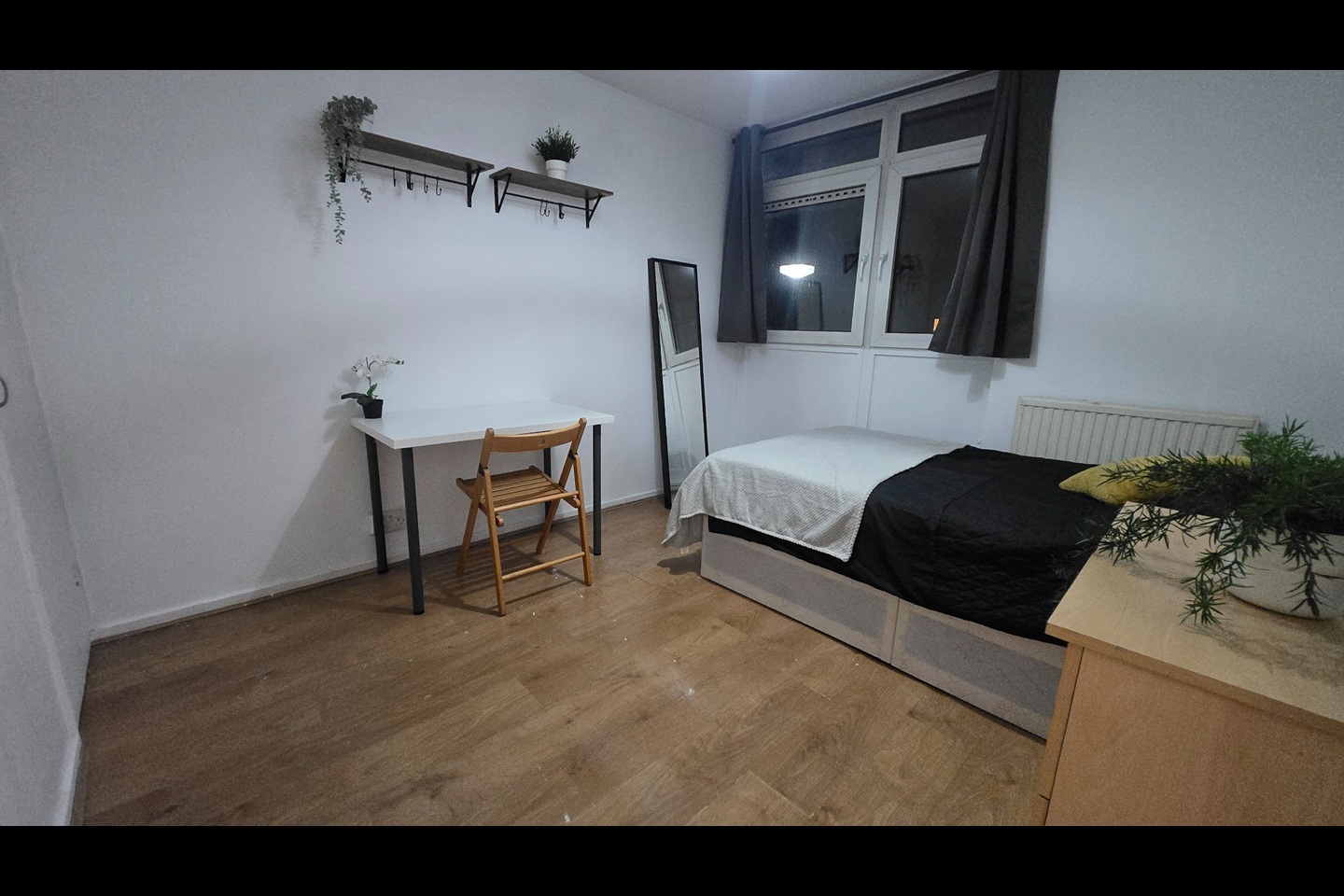 Additional image 3 of Room in a Shared House, Globe Road, E1, N1 7GU