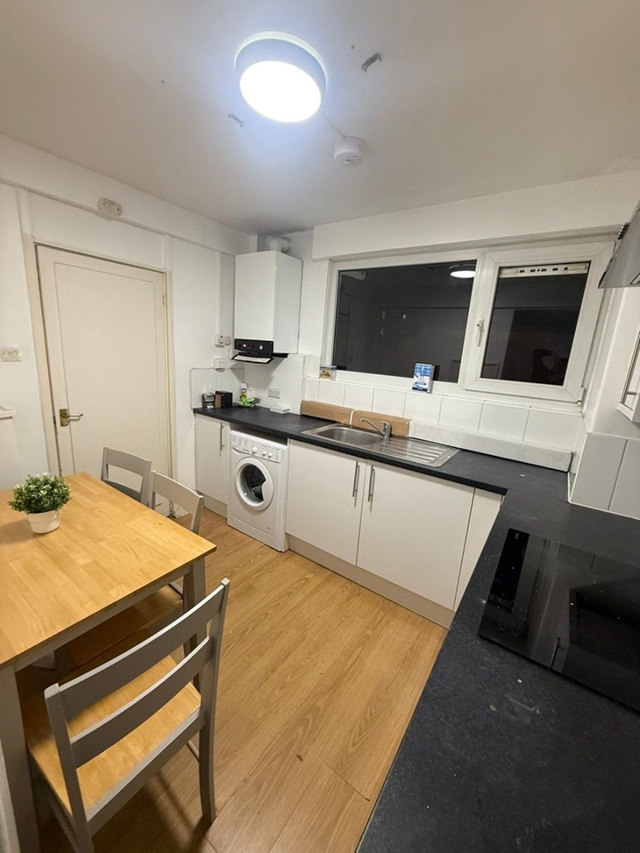 Additional image 5 of Room in a Shared House, Globe Road, E1, N1 7GU