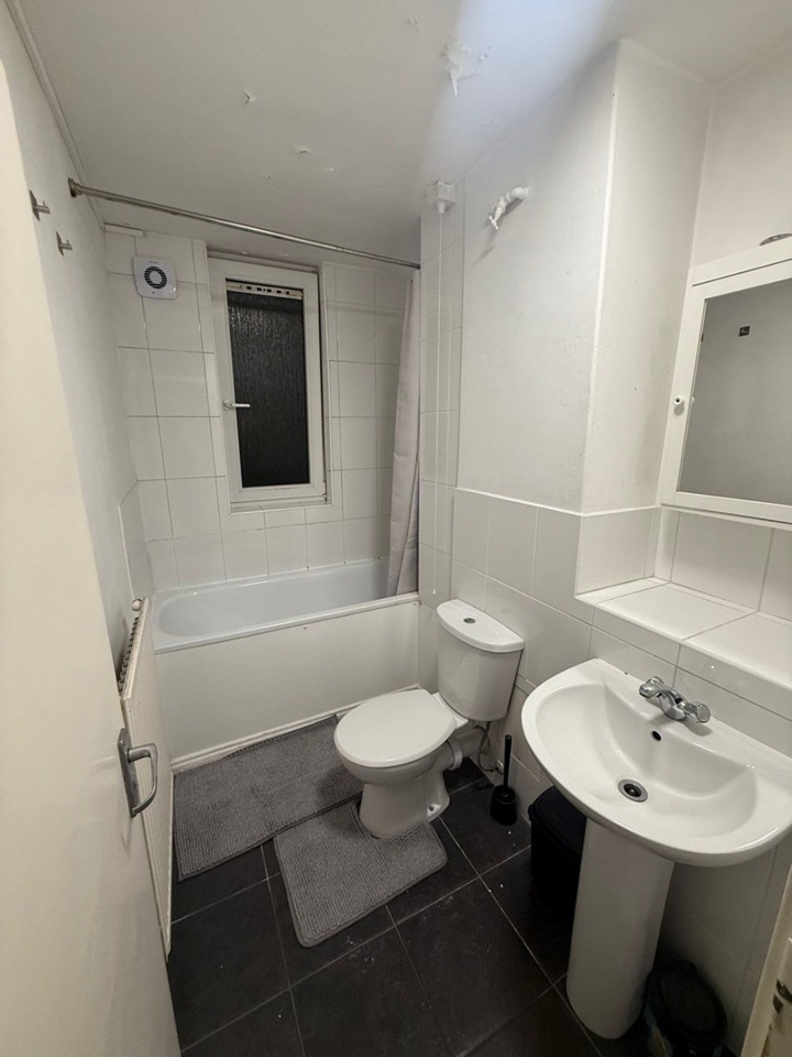 Additional image 7 of Room in a Shared House, Globe Road, E1, N1 7GU