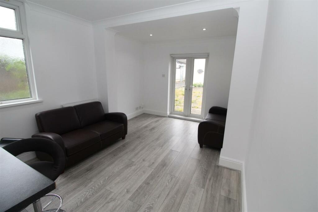 Additional image 3 of 2 Bed Flat, Soberton Avenue, CF14, N1 7GU