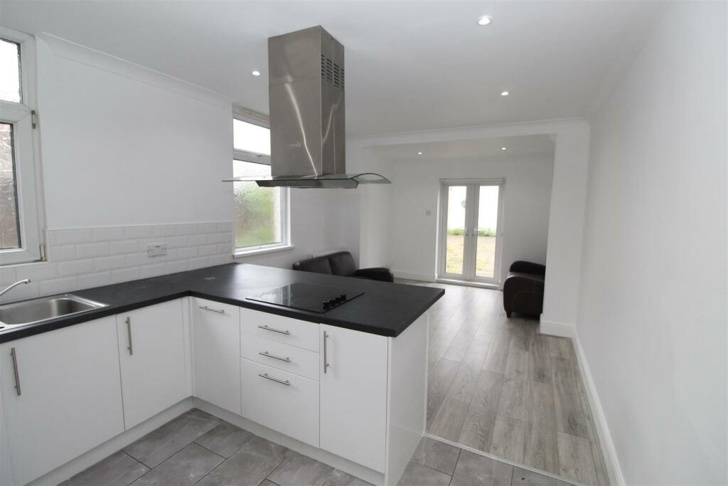 Additional image 9 of 2 Bed Flat, Soberton Avenue, CF14, N1 7GU