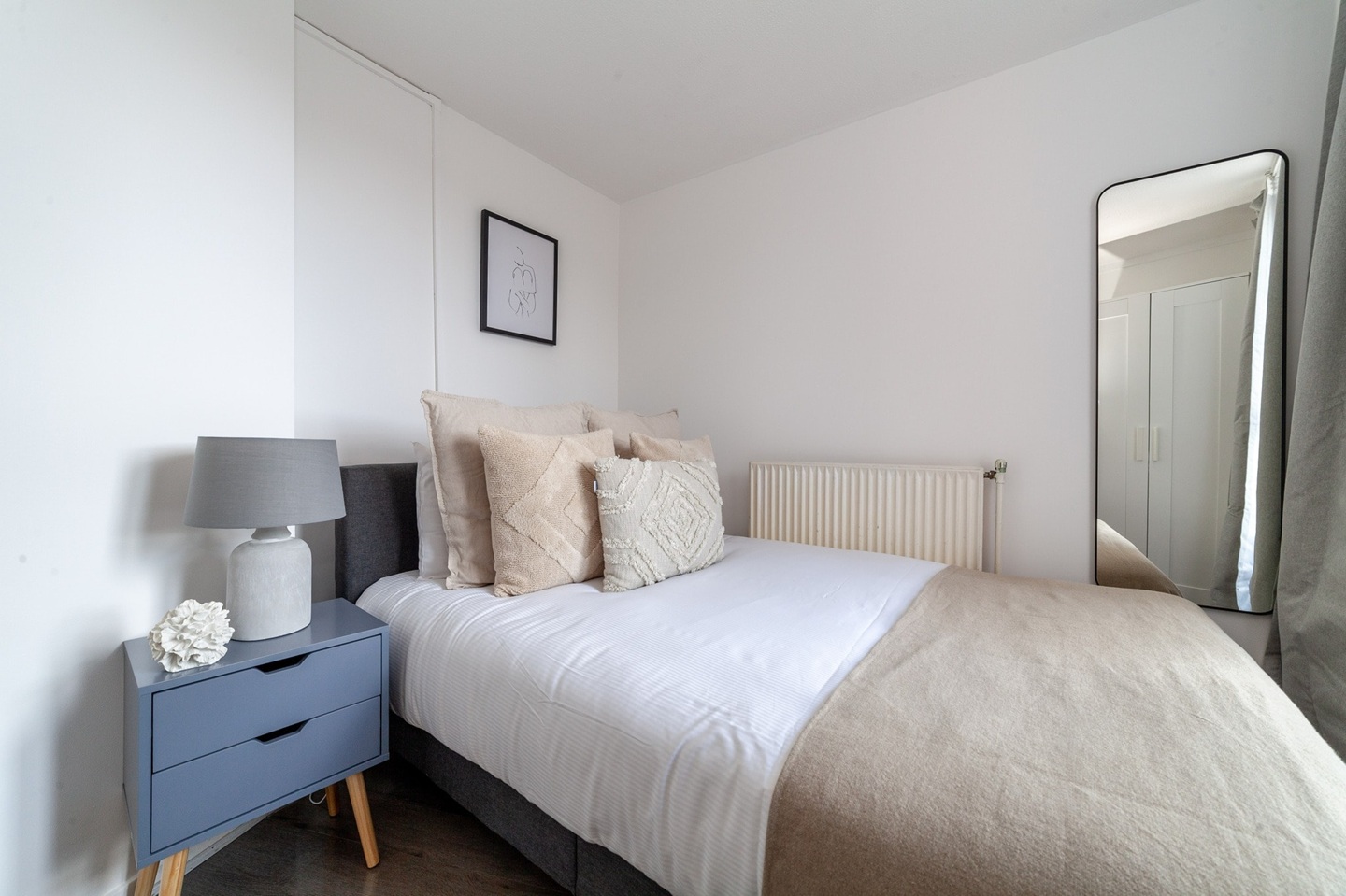 Additional image 5 of 4 Bed Flat, Shalcomb St, SW10, N1 7GU