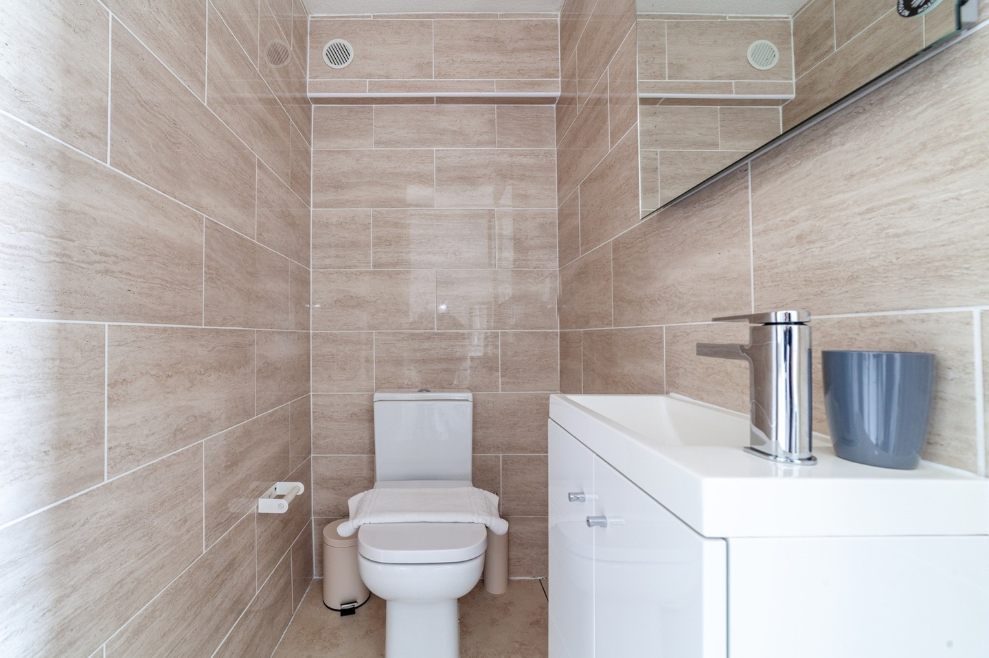 Additional image 9 of 4 Bed Flat, Shalcomb St, SW10, N1 7GU