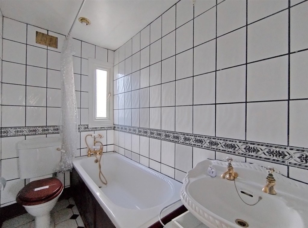 Additional image 5 of 1 Bed Flat, Jackson Road, N7, N1 7GU