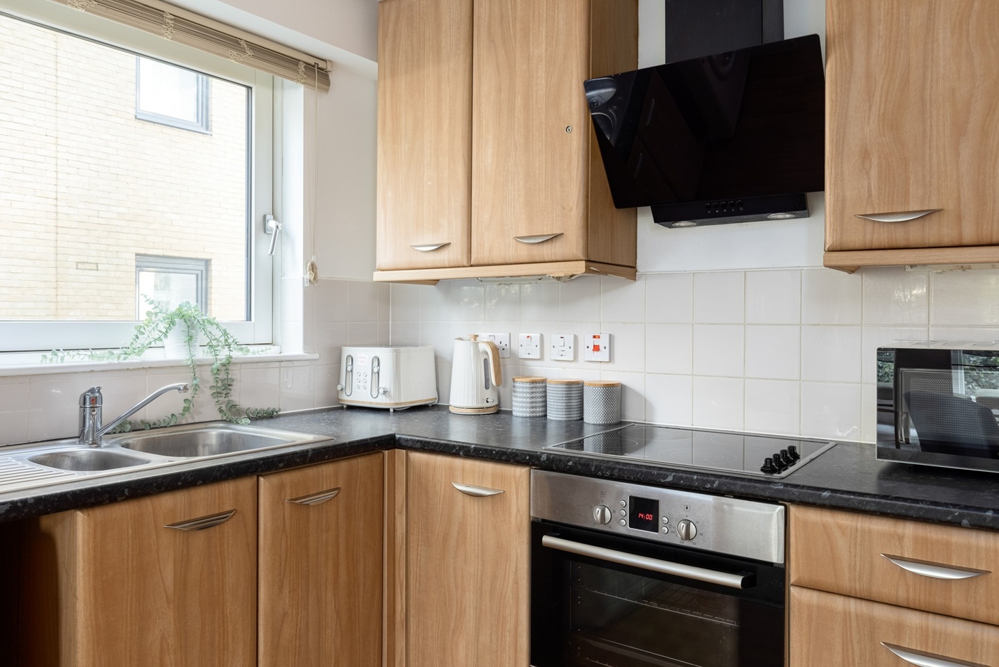 Additional image 4 of 2 Bed Flat, Dolphin House, SW6, N1 7GU