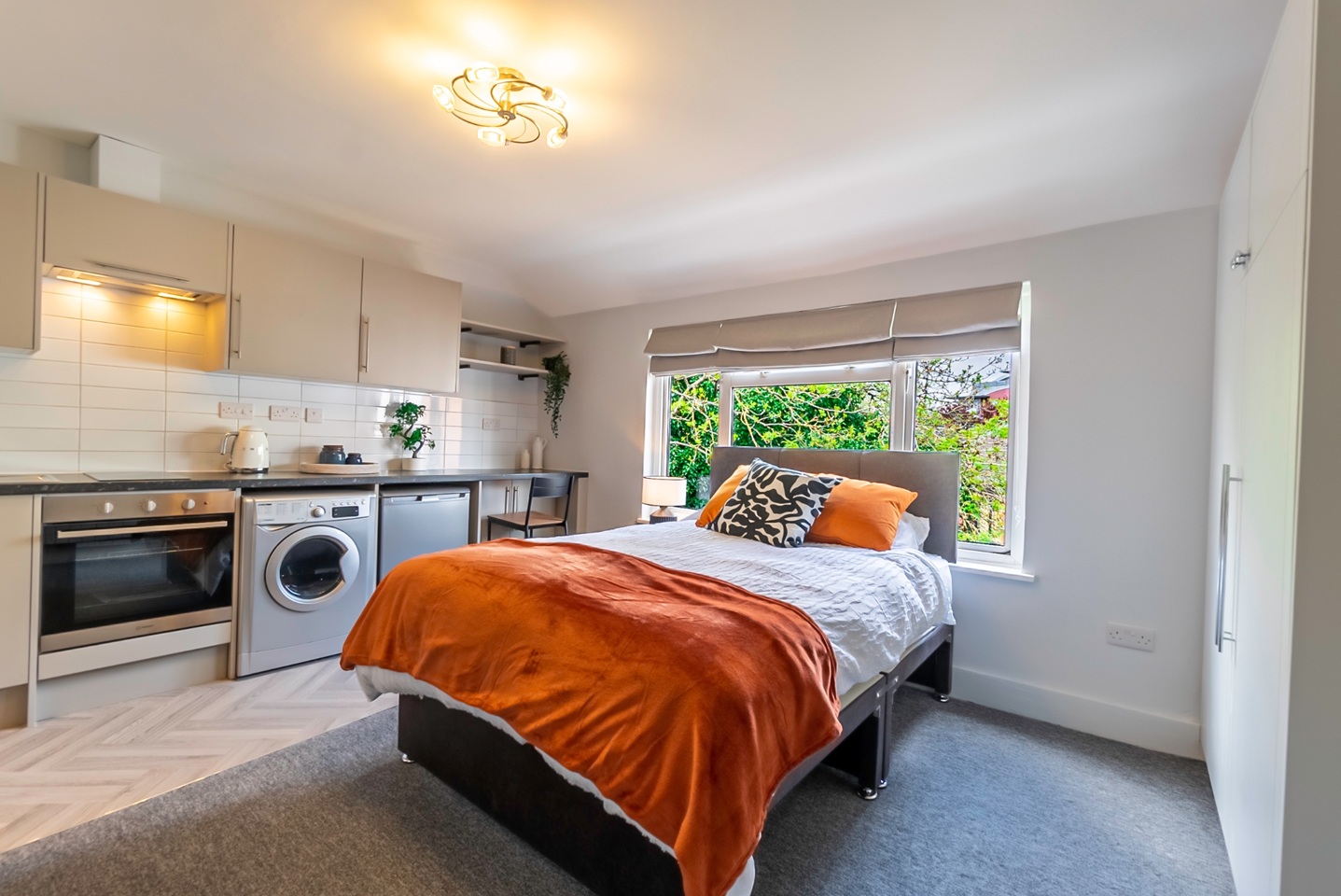 Additional image 2 of Studio Flat, London Road, RG1, N1 7GU