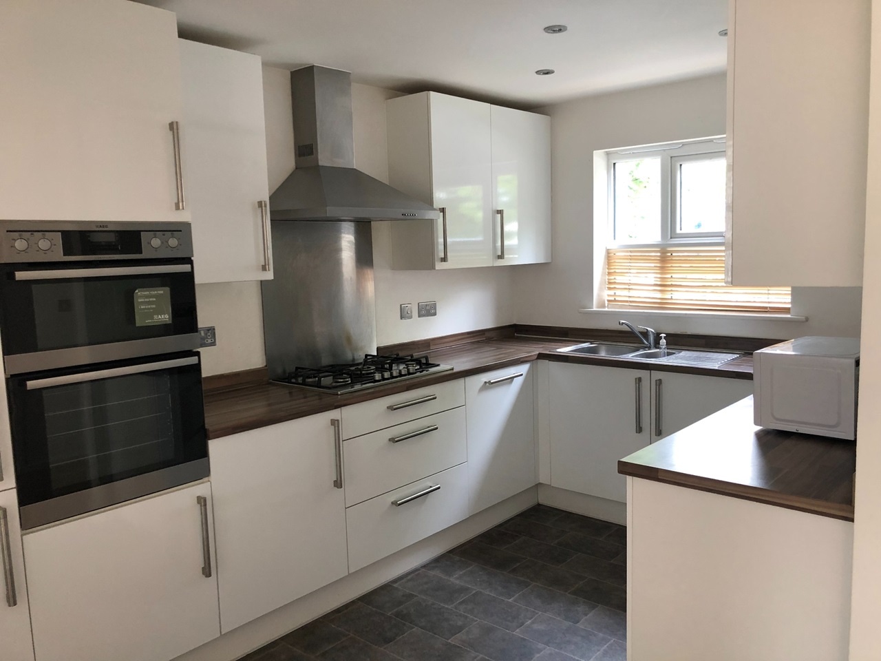 Additional image 5 of Room in a Shared House, Great Clowes St, M7, N1 7GU