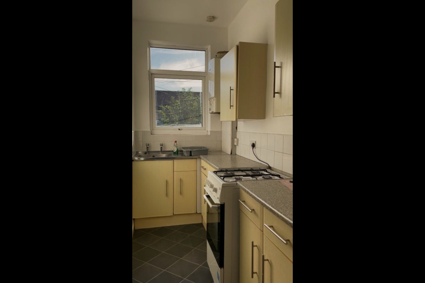 Additional image 2 of 2 Bed Flat, Stamford St, M16, N1 7GU