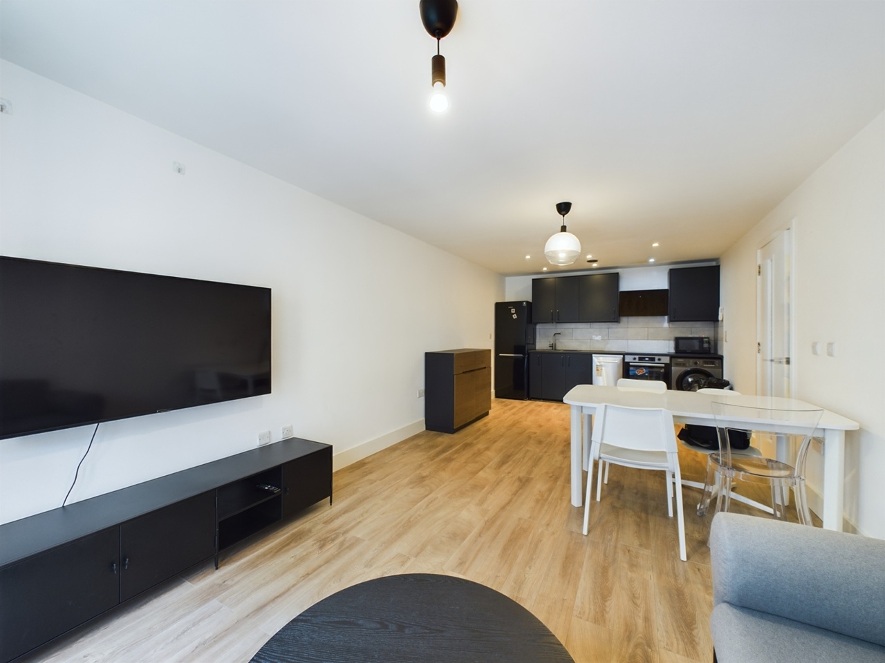 Additional image 3 of 2 Bed Flat, Southside, B5, N1 7GU