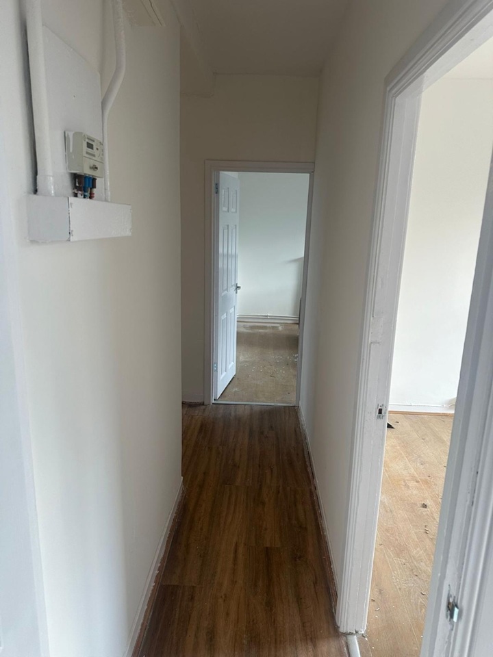 Additional image 7 of Room in a Shared Flat, Chicksand St, E1, N1 7GU
