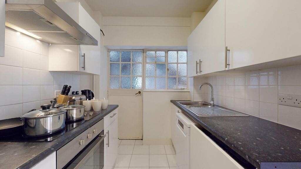 Additional image 3 of 2 Bed Flat, Fulham Road, SW3, N1 7GU