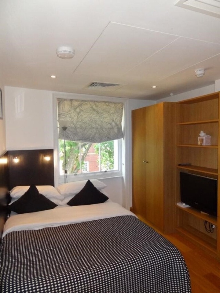 Additional image 5 of Studio Flat, Cartwright Gardens, WC1H, N1 7GU