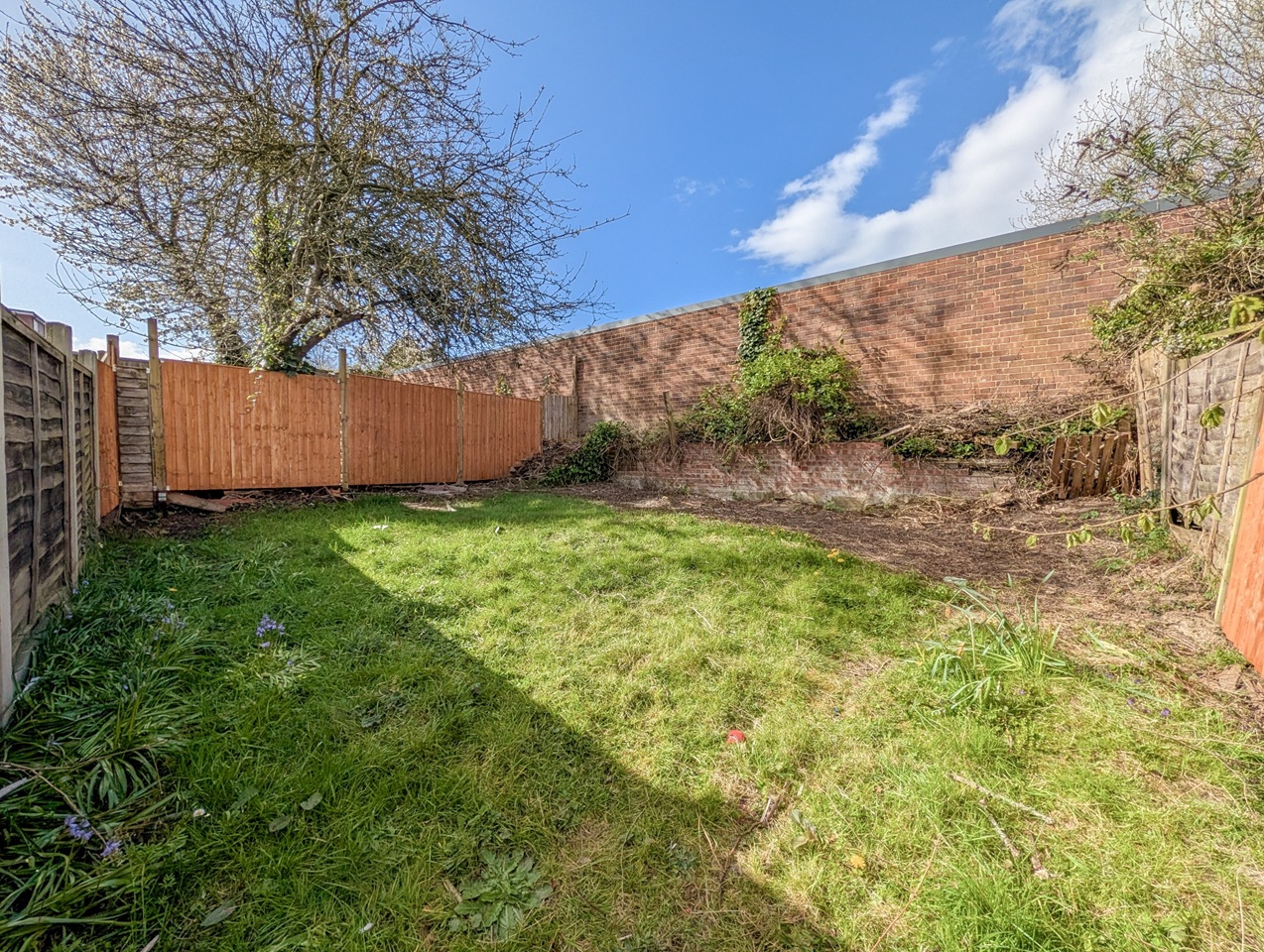 Bexley - 2 Bed Maisonette, Rochester Drive, DA5 - To Rent Now for £ ...