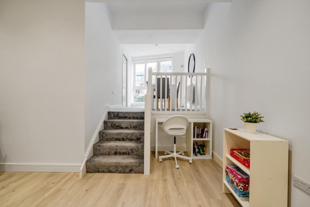 Additional image 13 of 2 Bed Flat, Broadway, OX11, N1 7GU