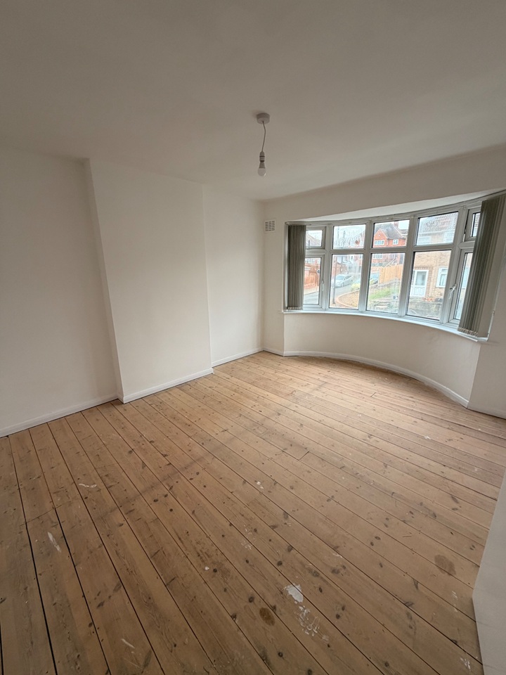 Additional image 11 of 3 Bed Semi-Detached House, Plymouth Drive, LE5, N1 7GU