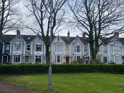 3 Bed Terraced House, Park Crescent, SA15