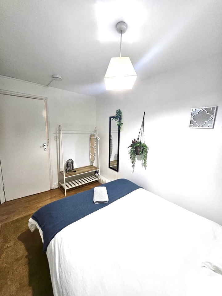 Additional image 3 of 2 Bed Flat, Brick Lane, E1, N1 7GU