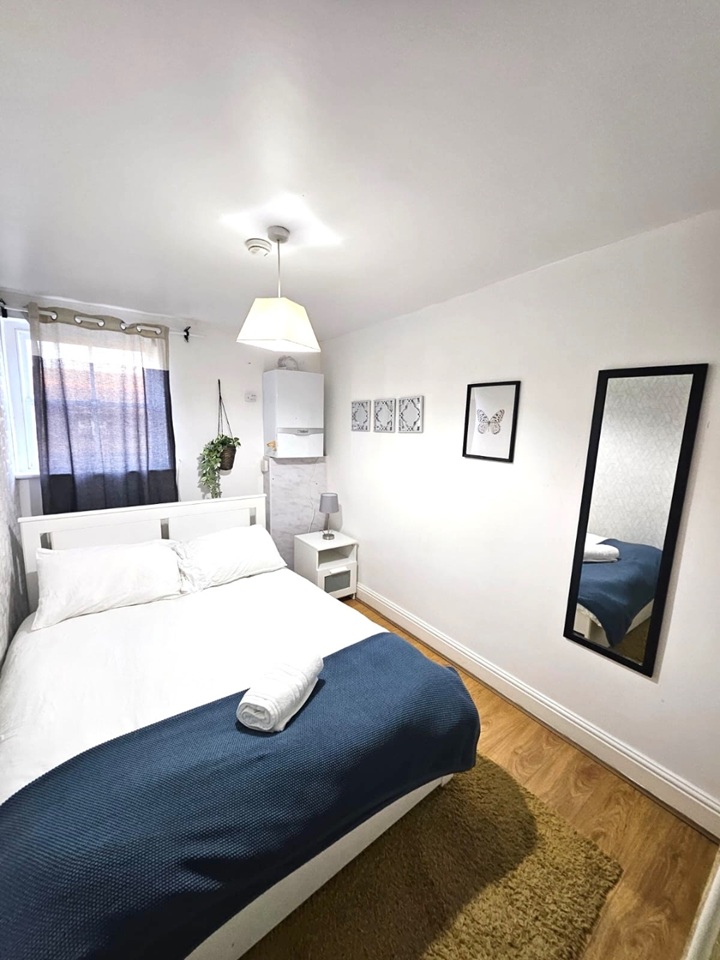 Additional image 4 of 2 Bed Flat, Brick Lane, E1, N1 7GU