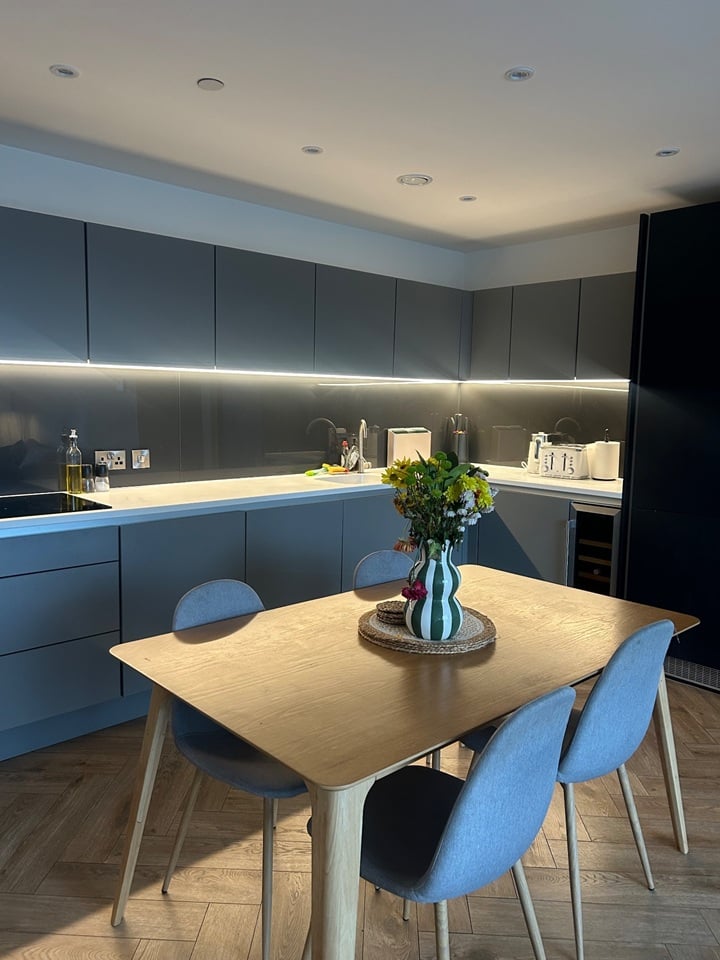 Room in a Shared Flat, Anaconda Cut, M3, N1 7GU